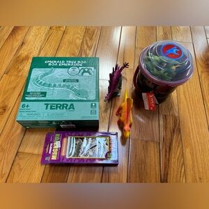 Dinosaur toy bundle w/ Remote control Snake - Terra Battat Wild Republic